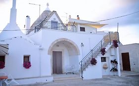 VALLE D'ITRIA Trullo Sovrano sul Monte